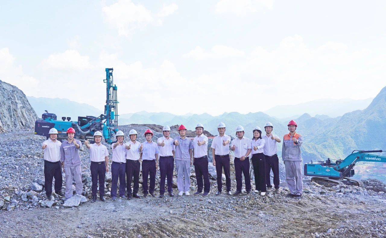 相助共赢，，，，，，智胜未来！永利集团官网智能造访湖南柿竹园有色金属有限责任公司