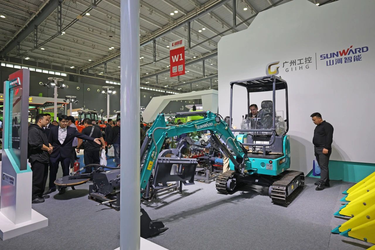 聚焦智能化、无人化！永利集团官网智能携多款产品亮相2024中国国际农业机械展