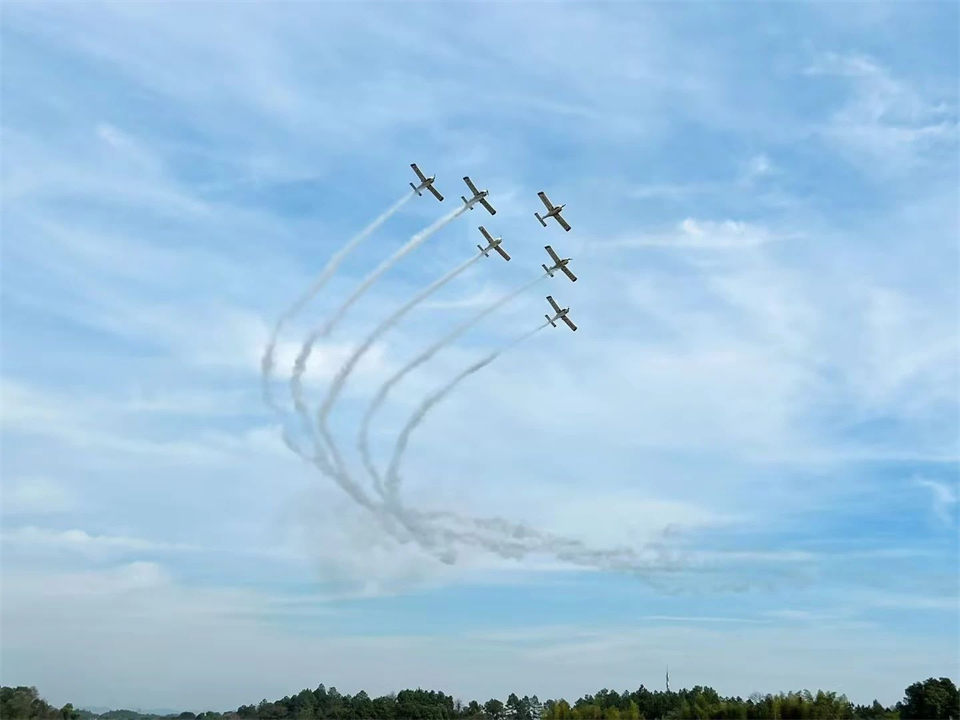 十年织得永利集团官网秀，，，践行初心创未来！永利集团官网航行演出队建设10周年庆典活动盛大举行