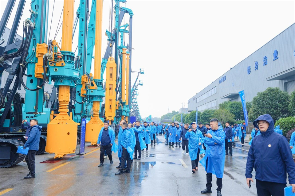 立异引领价值，，，，，，理想成绩未来！永利集团官网智能25周年庆典暨全球客户节盛大举行