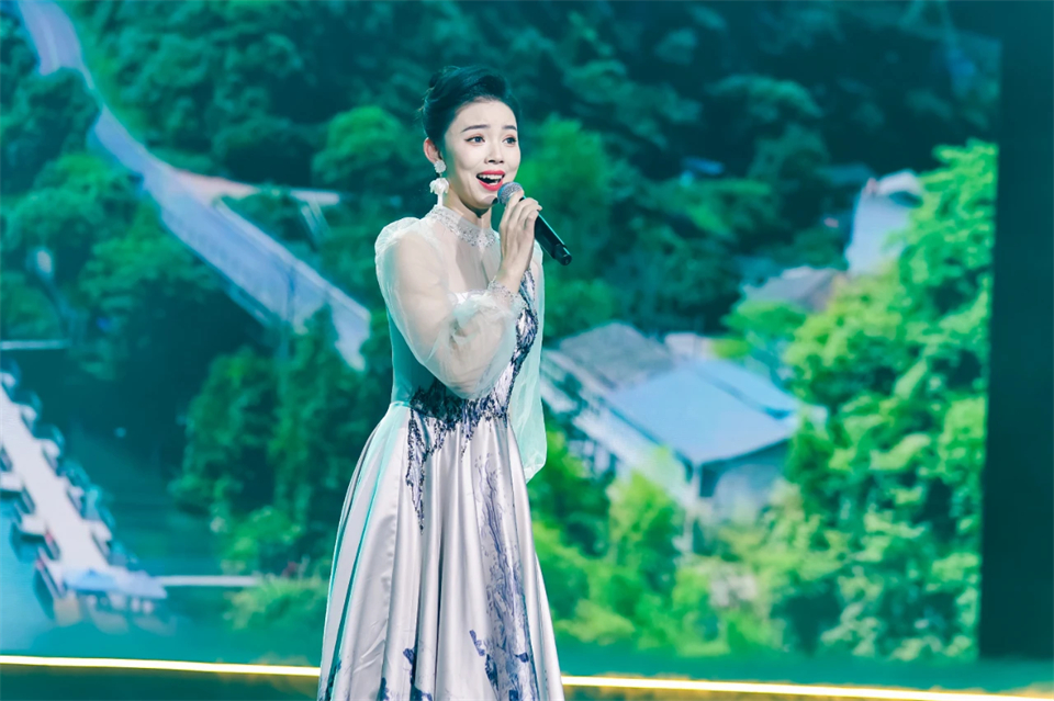 立异引领价值 理想成绩未来——庆祝永利集团官网智能建设25周年表扬大会暨文艺晚会盛大举行