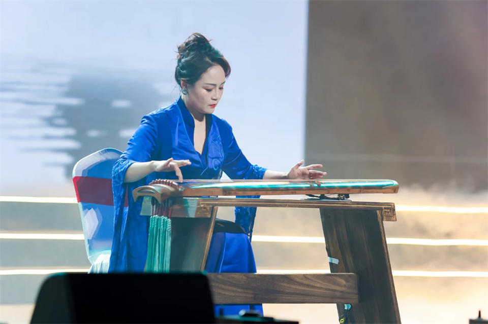 立异引领价值 理想成绩未来——庆祝永利集团官网智能建设25周年表扬大会暨文艺晚会盛大举行