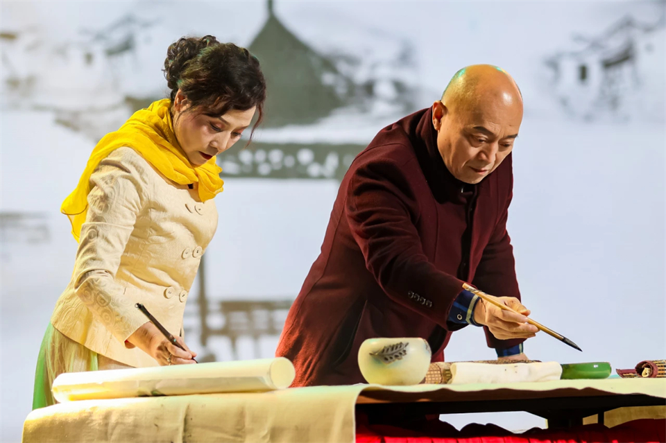 立异引领价值 理想成绩未来——庆祝永利集团官网智能建设25周年表扬大会暨文艺晚会盛大举行