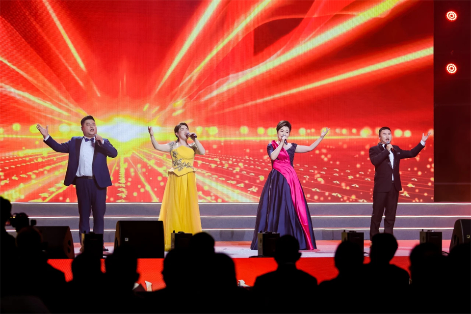 立异引领价值 理想成绩未来——庆祝永利集团官网智能建设25周年表扬大会暨文艺晚会盛大举行