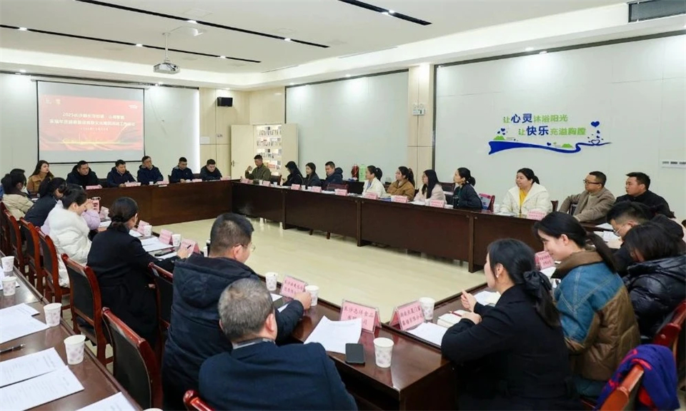 长龙街道、永利集团官网智能召开首届年货盛惠暨送春联文化惠民活动事情聚会