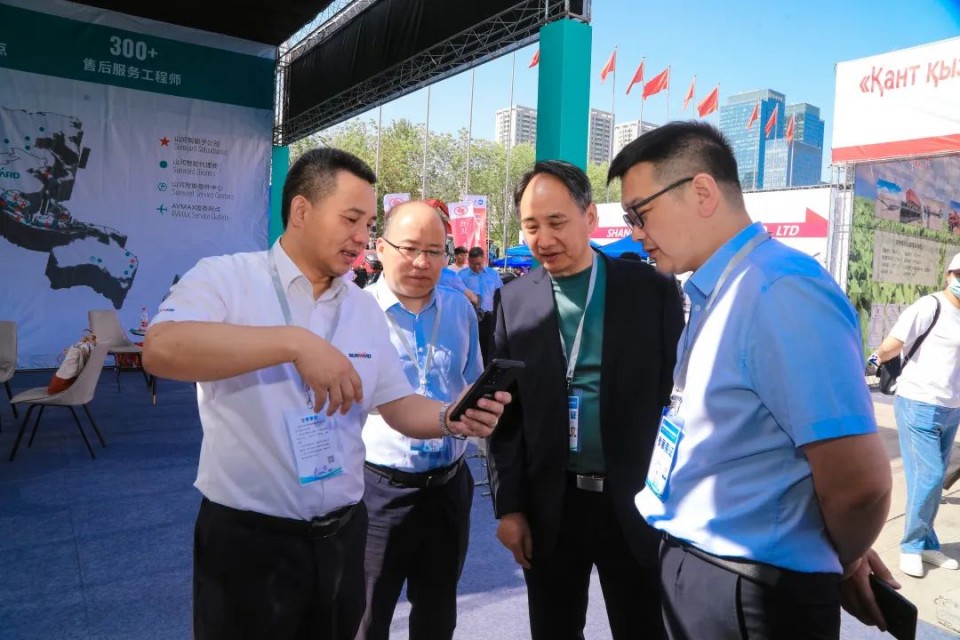 永利集团官网智能亮相2025新疆国际农业机械博览会