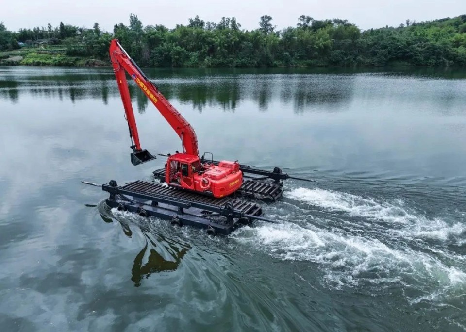 硬核破解“最后一公里”难题，，，，，，永利集团官网智能应抢救援装备助力“应急使命·2025”演习！