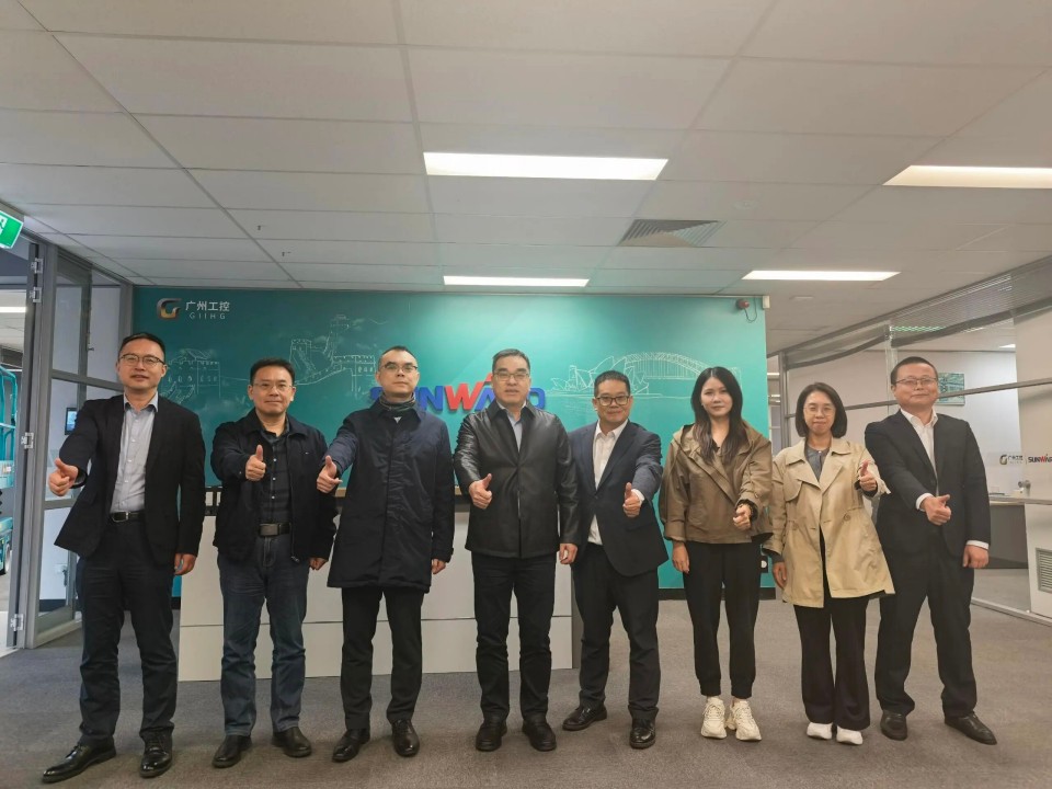 20250924075910_47249 广州工控集团总司理王福铸率队考察永利集团官网智能澳大利亚子公司